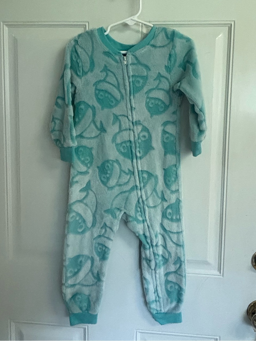 3T Pinkfong Baby Shark light blue/Teal plush fleece zip up long sleeve Romper.
